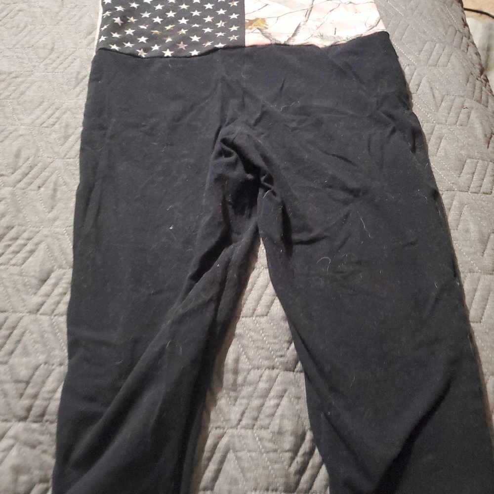 Realtree Capri leggings.
